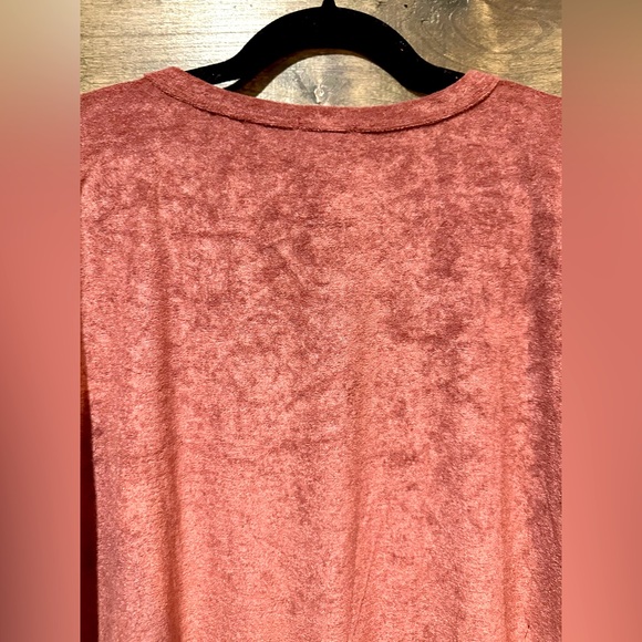 NWOT BiBi Long Sleeve Boho Aztec Thumb Hole Top Sz M - Picture 5 of 16